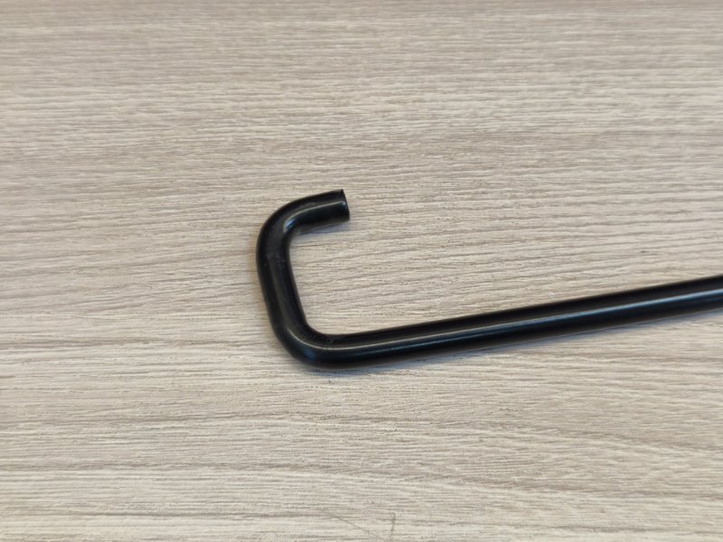 Упор капота