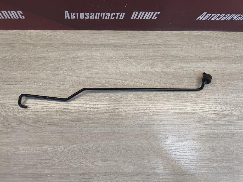 Упор капота