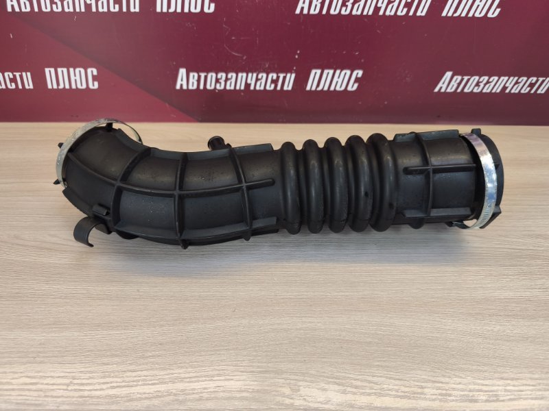 Патрубок воздушного фильтра