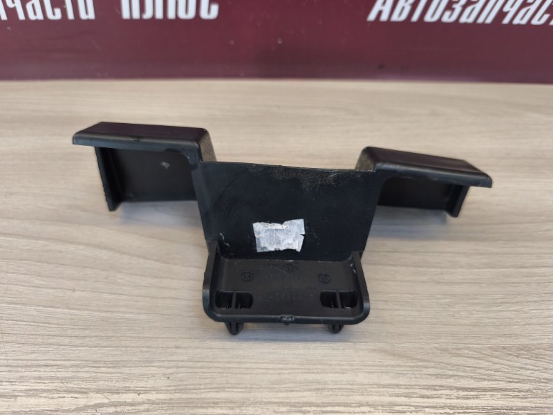 Дефлектор радиатора верхний