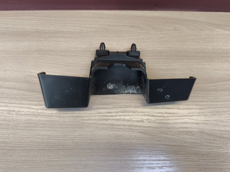 Дефлектор радиатора верхний