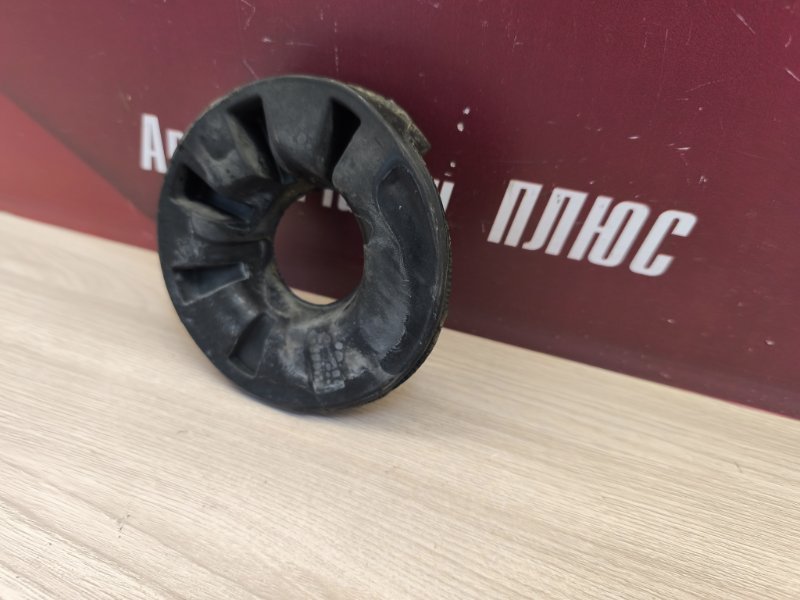 Верхняя опора    пружины