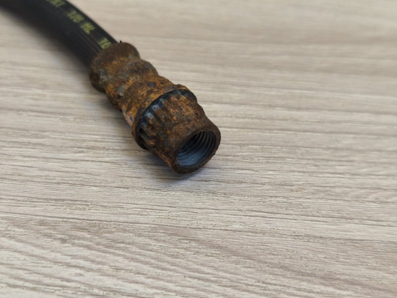 Шланг тормозной