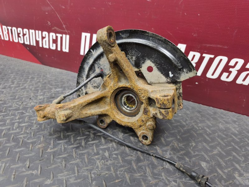 Кулак поворотный