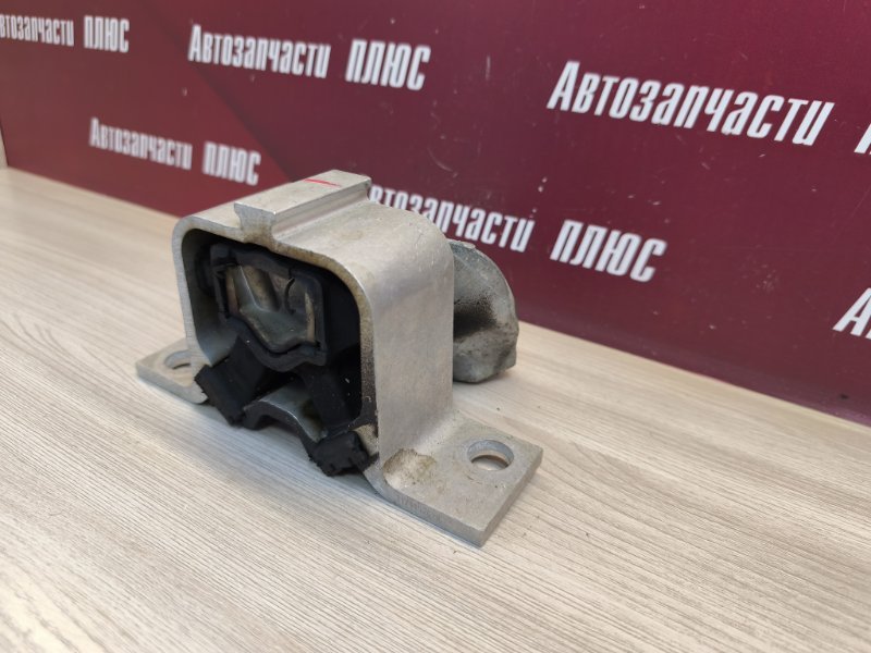 Опора двигателя