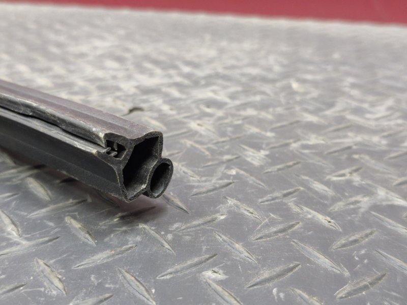 Уплотнитель жабо