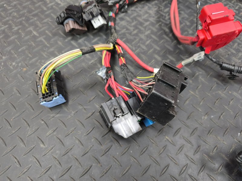 Проводка подкапотная