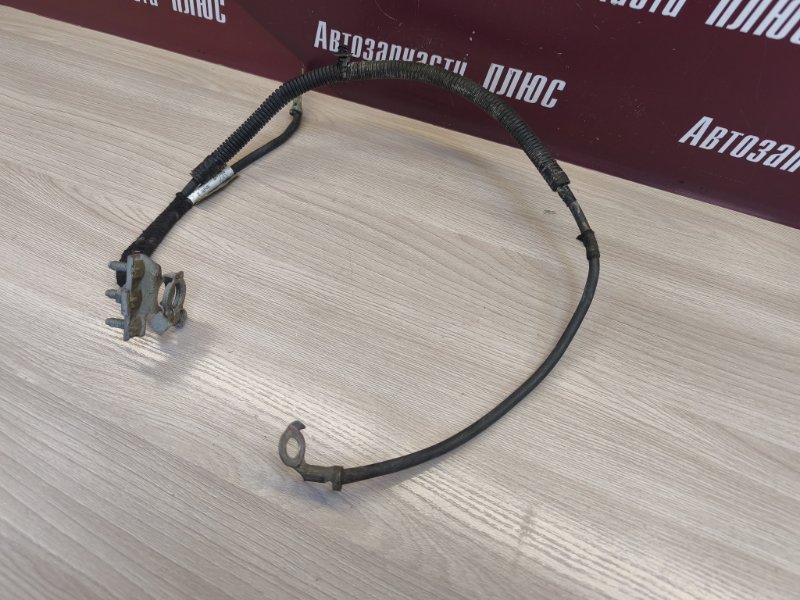 Клемма аккумулятора (минусовая)