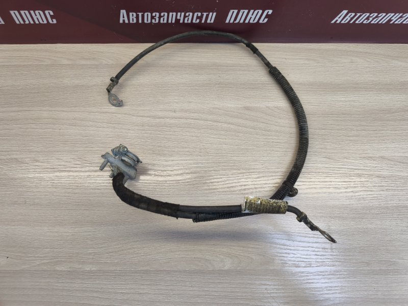 Клемма аккумулятора (минусовая)