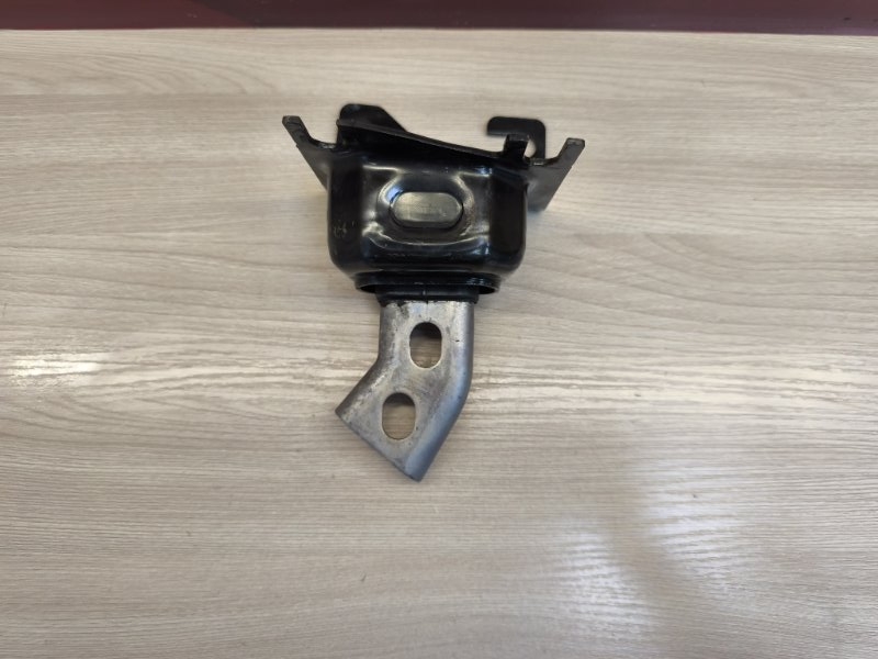 Опора двигателя