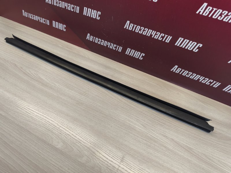 Уплотнитель стекла двери внутренний