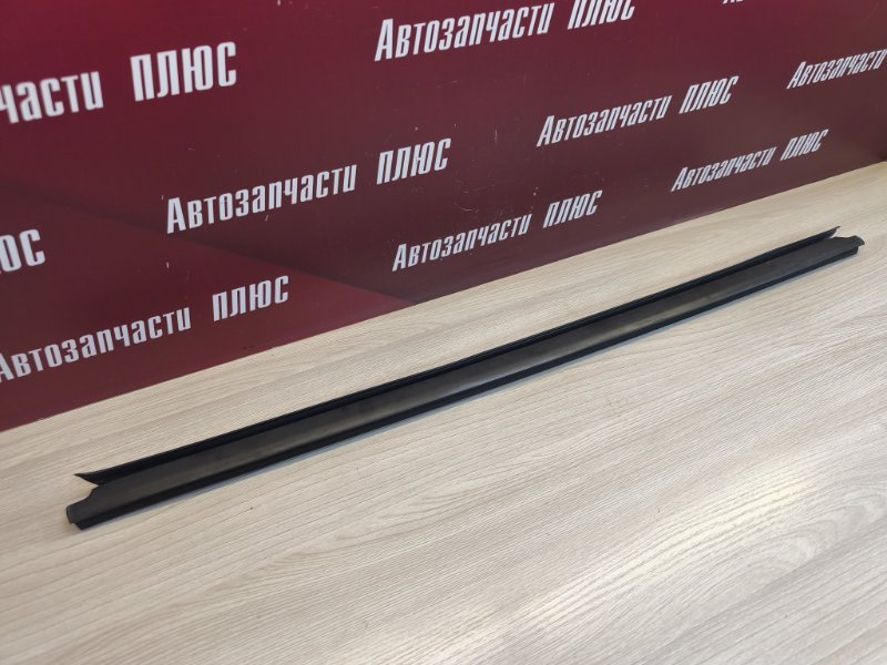 Уплотнитель стекла двери внутренний
