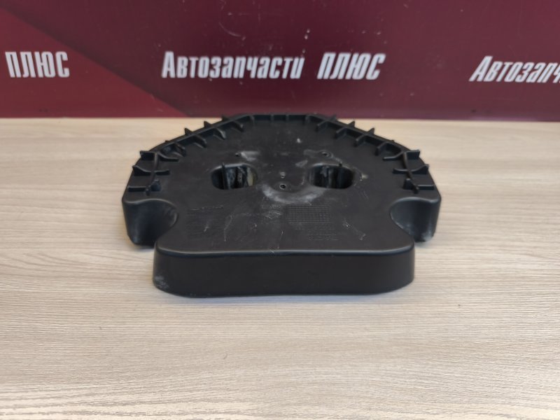 Кронштейн стеклоподъемника