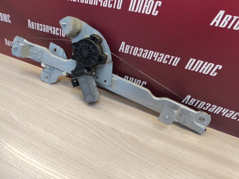 Стеклоподъемник    двери