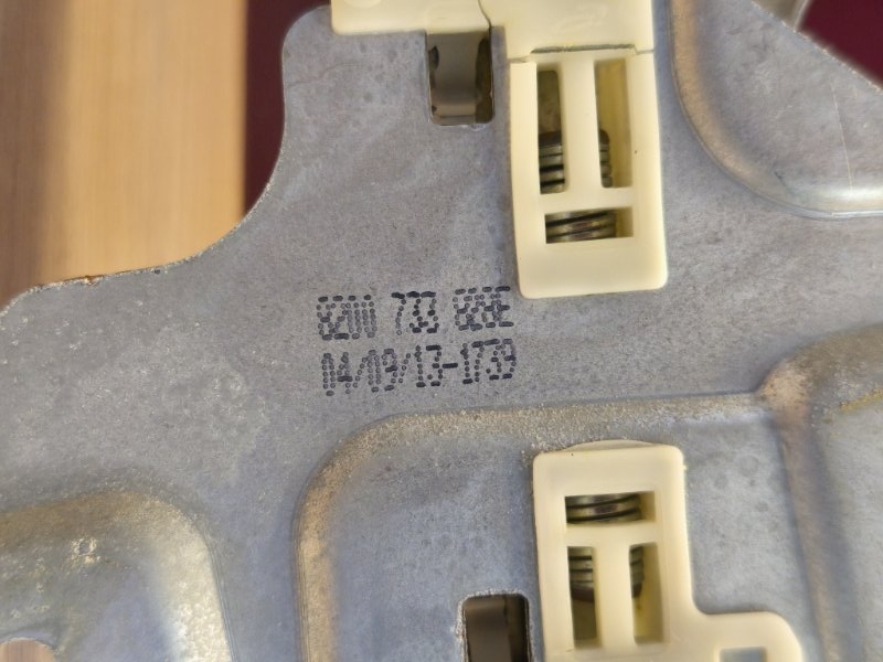 Стеклоподъемник    двери