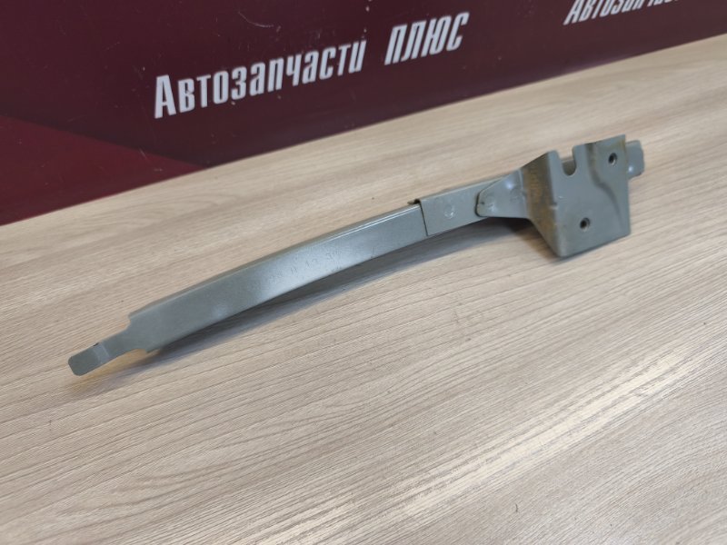 Направляющая стекла     двери