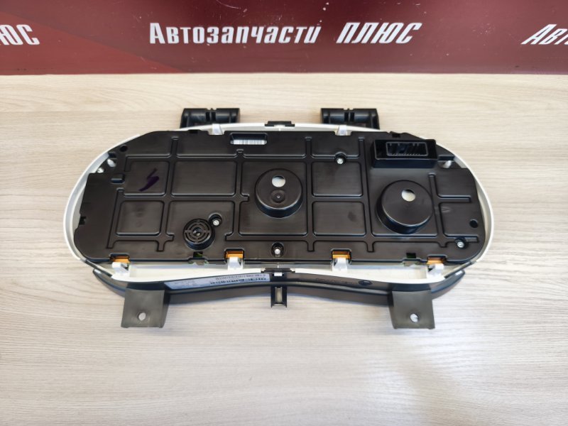 Щиток приборов