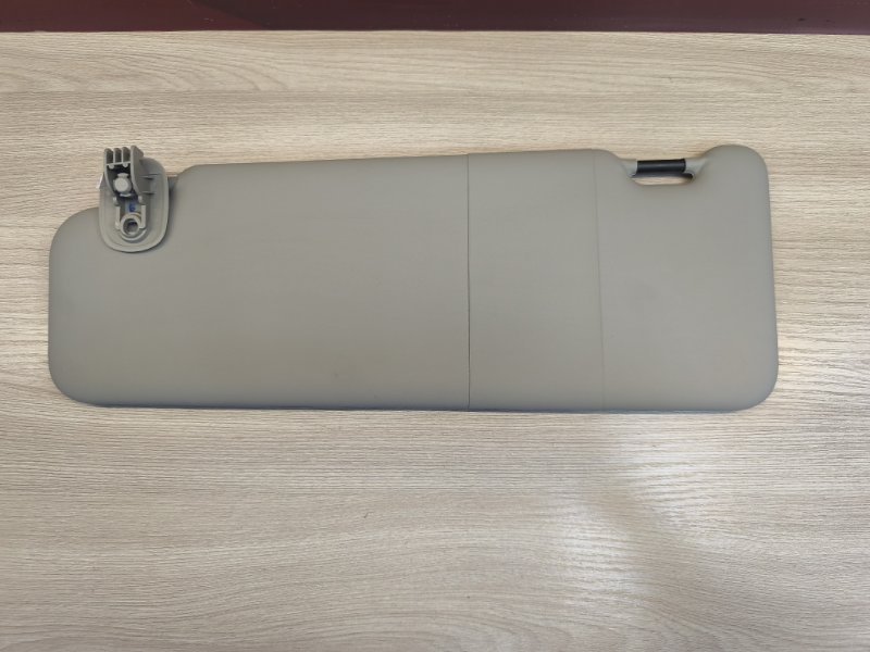 Козырек солнцезащитный