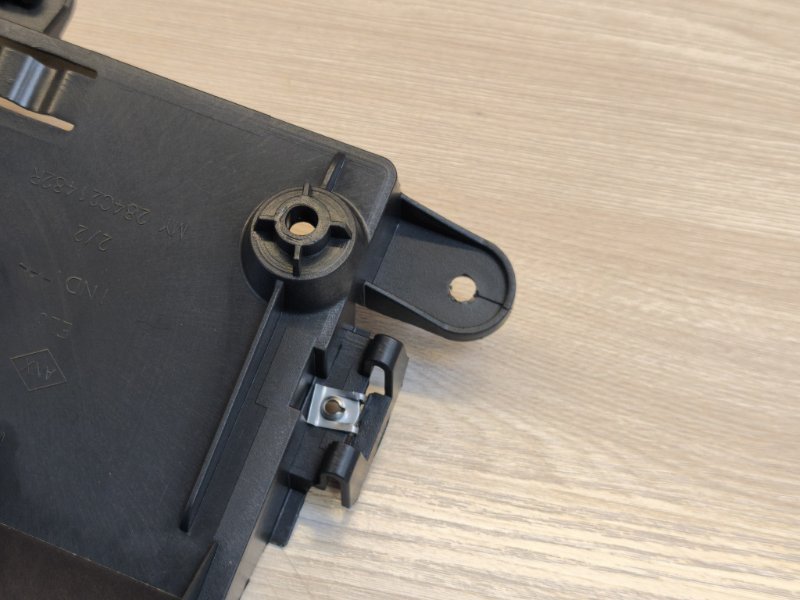 Кронштейн блока комфорта