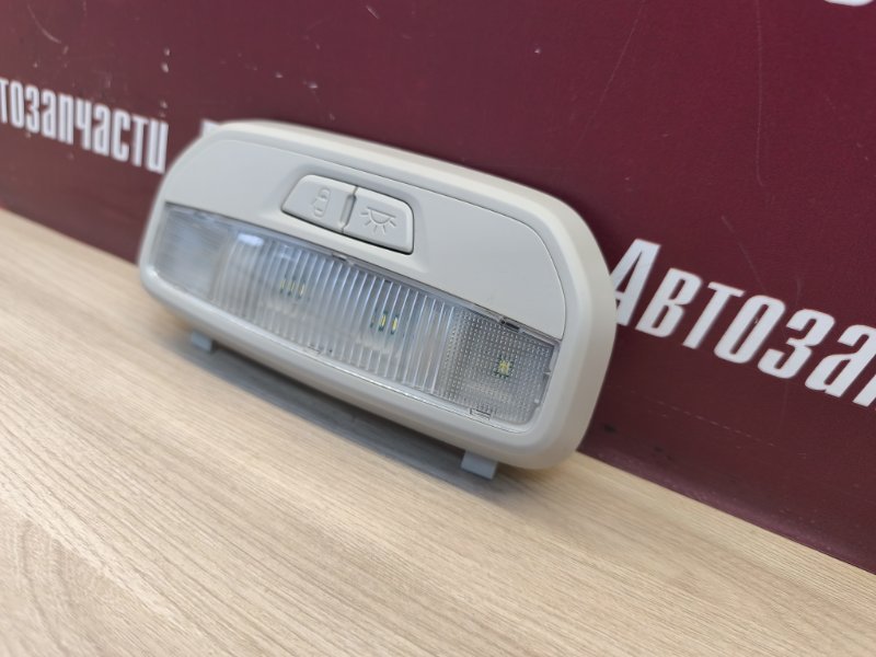 плафон освещения салона