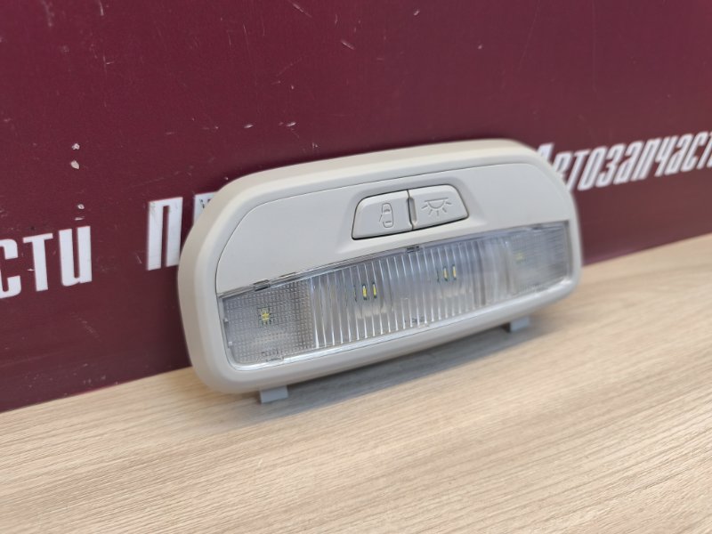 плафон освещения салона