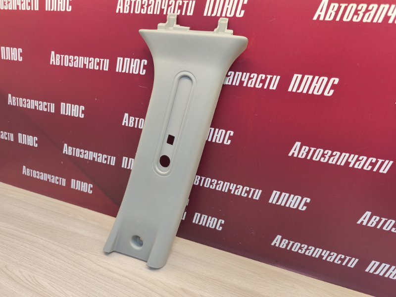 Обшивка средней стойки