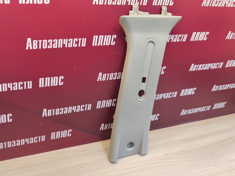 Обшивка средней стойки