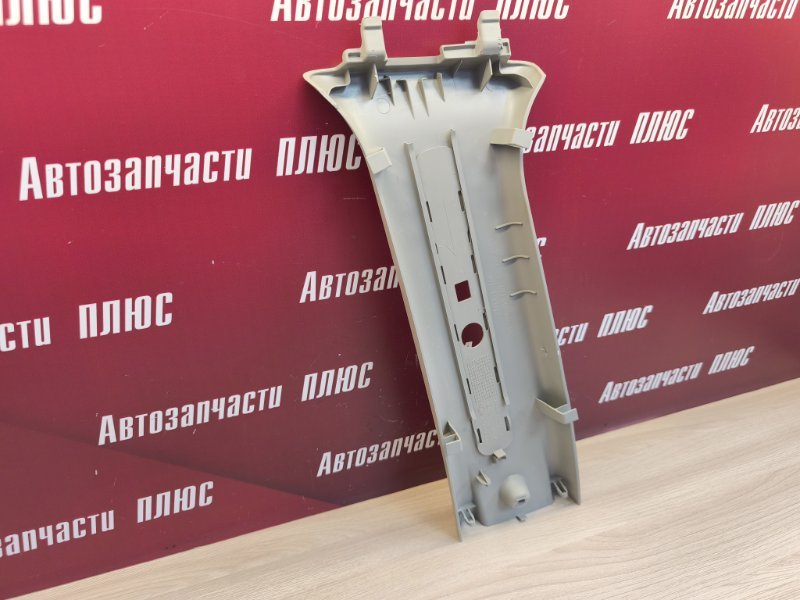 Обшивка средней стойки