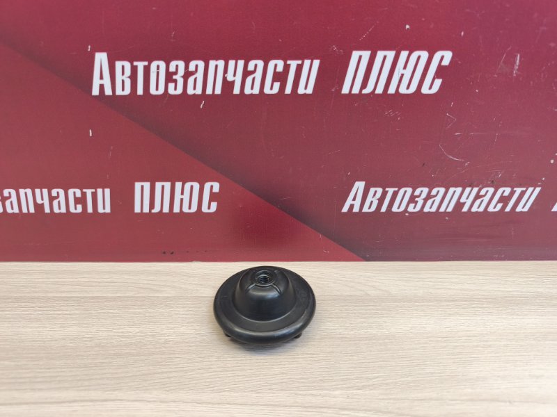 Крепление запасного колеса