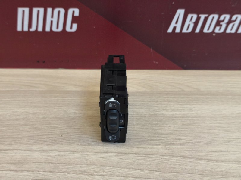 Кнопка корректора фар