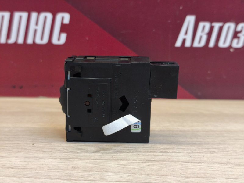 Кнопка корректора фар