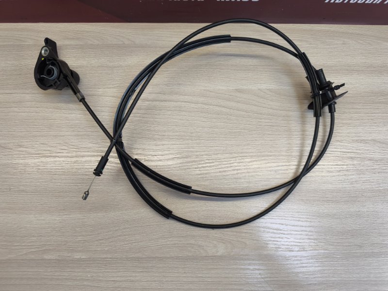 Трос замка капота