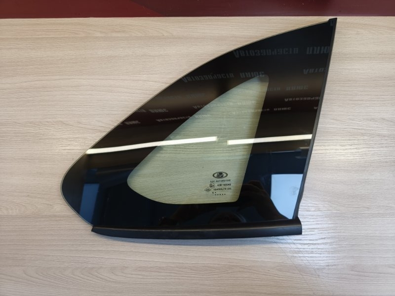 Форточка кузова