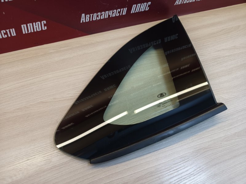 Форточка кузова