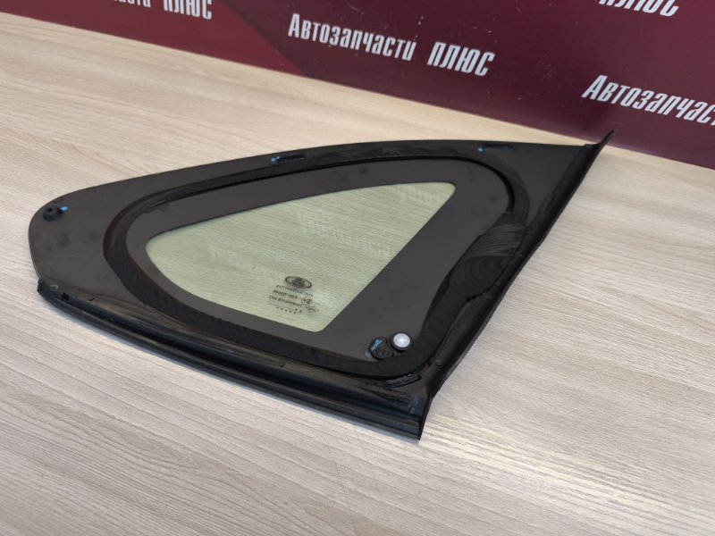 Форточка кузова