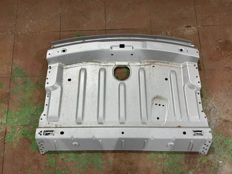 Задняя полка