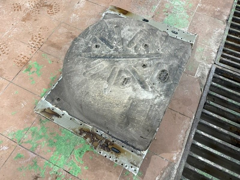 Ниша запасного колеса