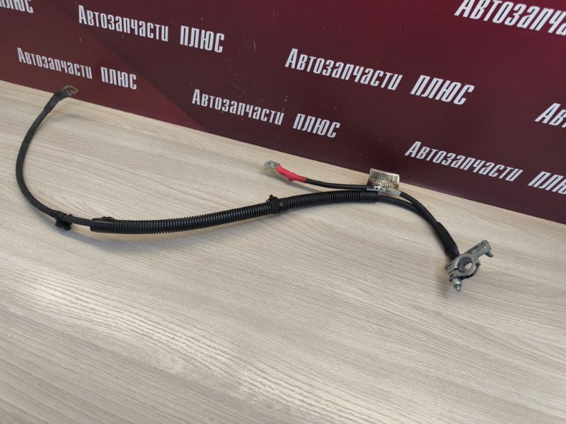 Клемма аккумулятора (минусовая)