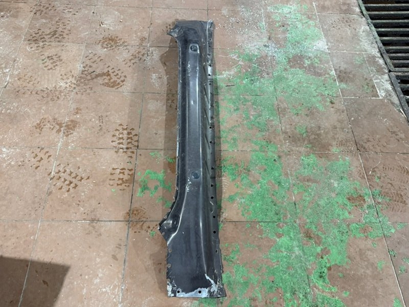 Поперечина пола задняя