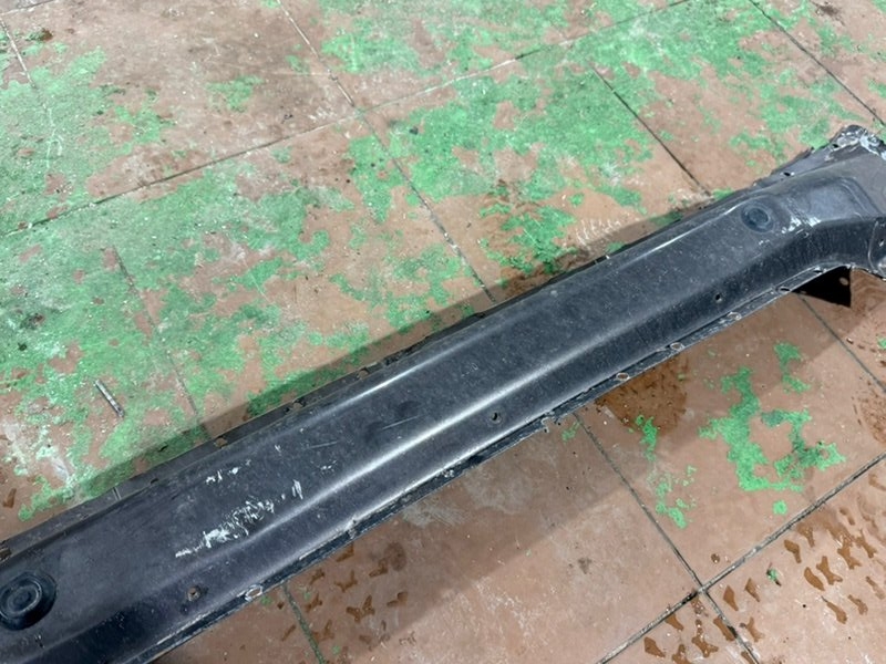 Поперечина пола задняя