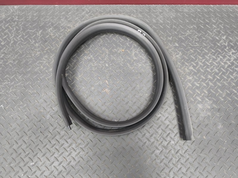 Уплотнитель проема      двери