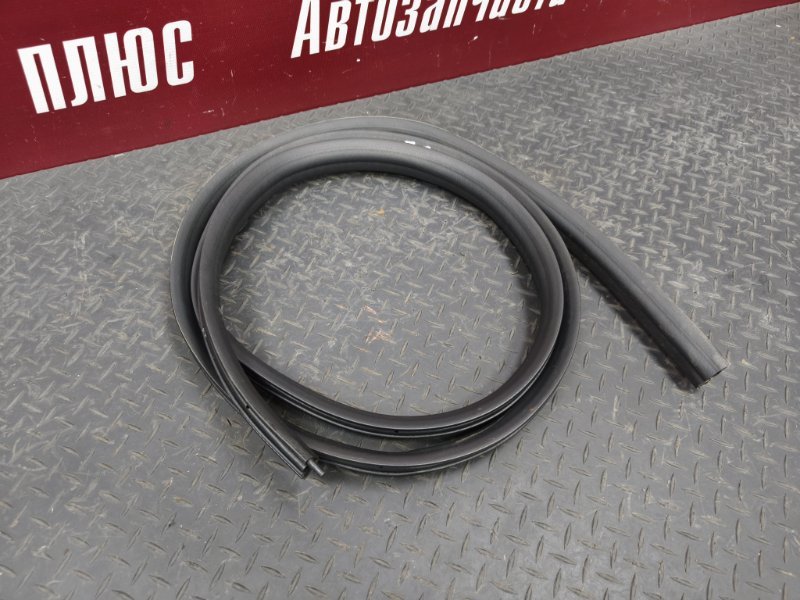 Уплотнитель проема      двери