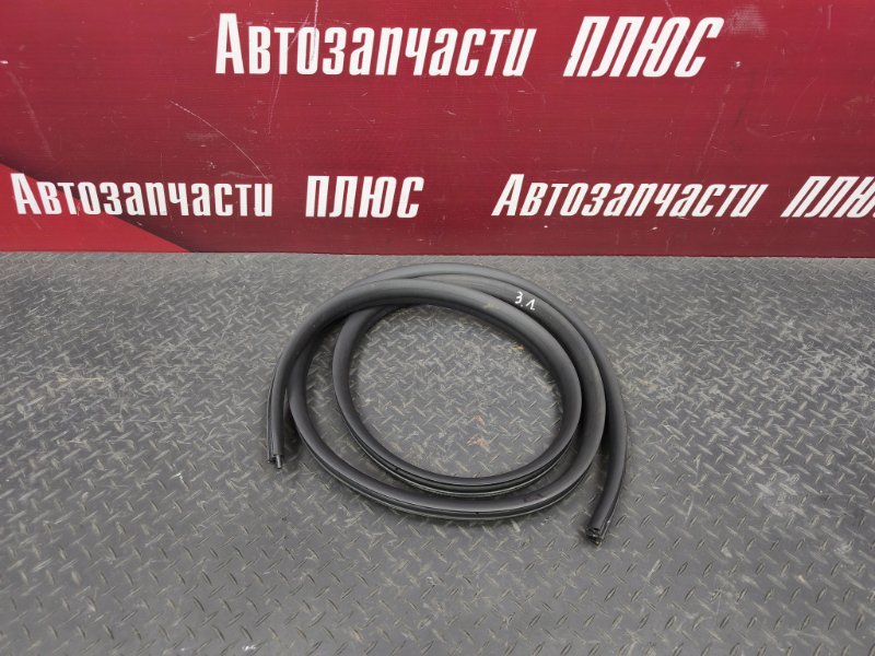 Уплотнитель проема      двери