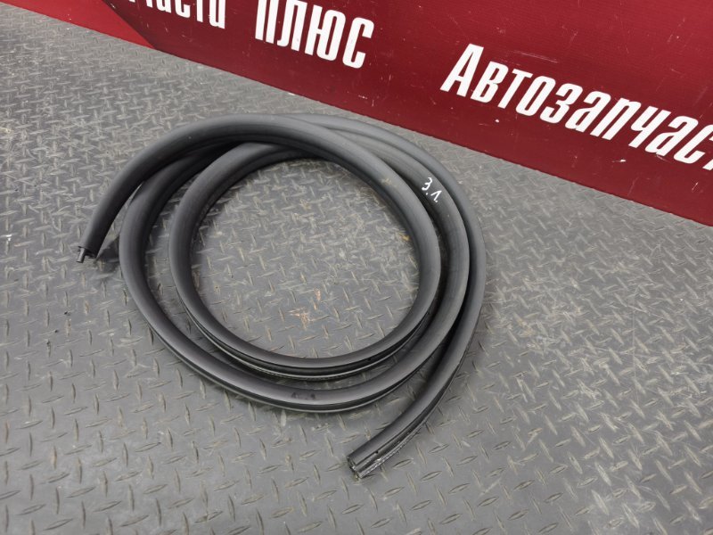 Уплотнитель проема      двери