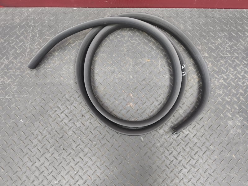 Уплотнитель проема      двери