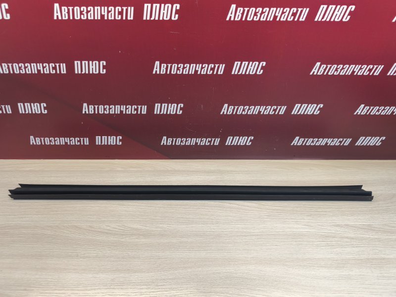 Уплотнитель стекла двери внутренний
