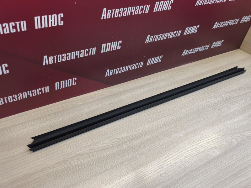 Уплотнитель стекла двери внутренний