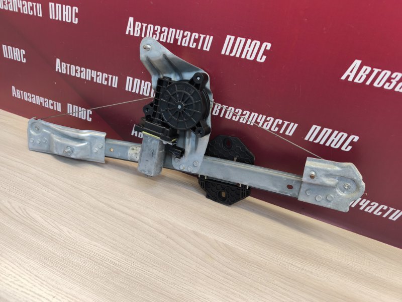 Стеклоподъемник    двери