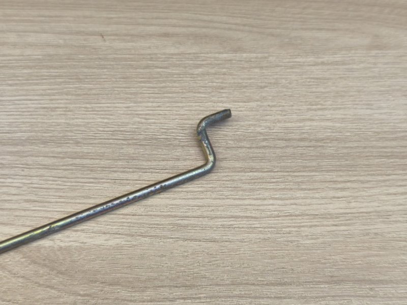 Тяга замка двери