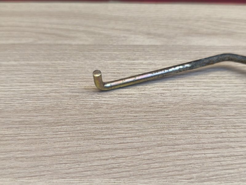 Тяга замка двери